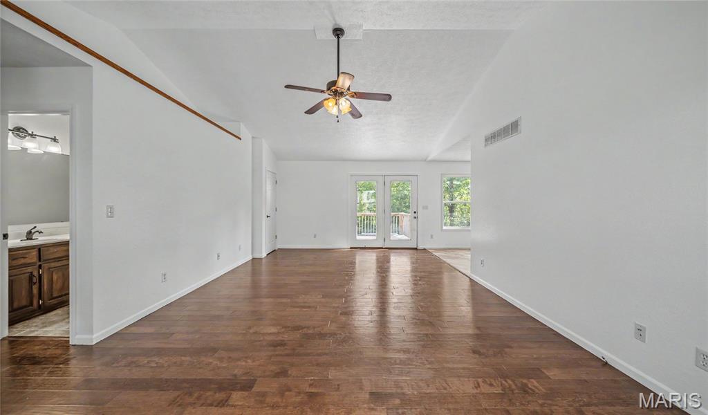 162 Sawmill Road Property Photo 3
