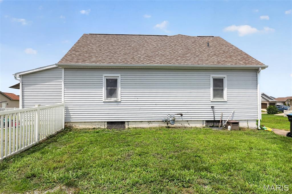 904 Sheridan Lane Property Photo 3