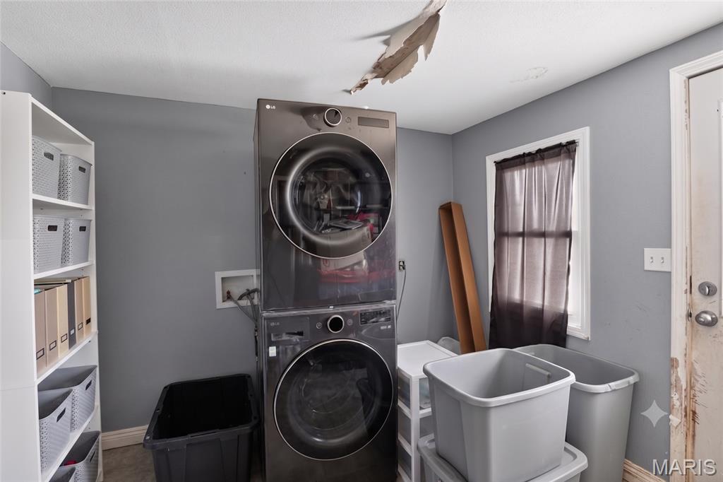904 Sheridan Lane Property Photo 25