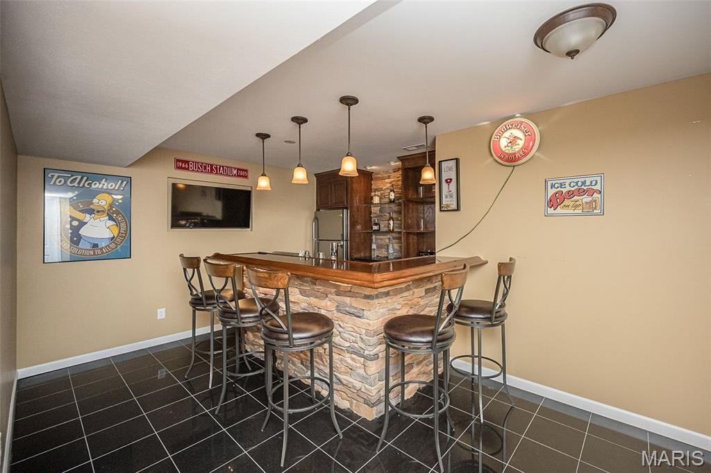 1048 Pierpoint Lane Property Photo 4