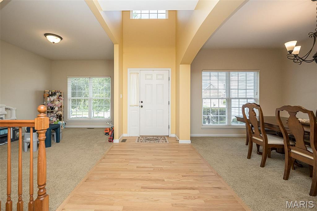 1048 Pierpoint Lane Property Photo 13