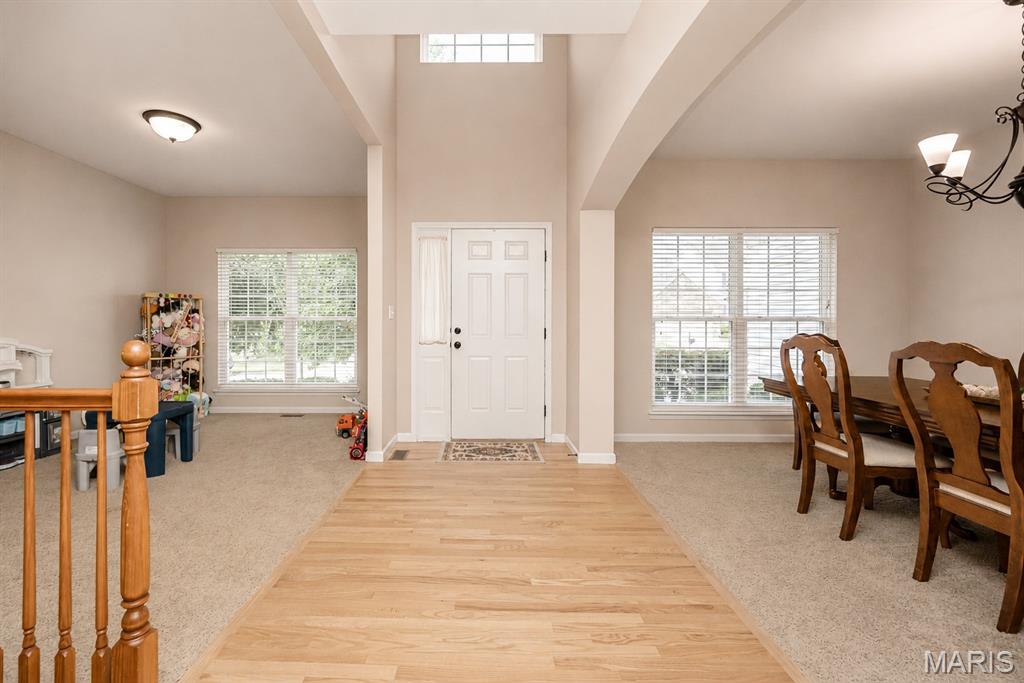 1048 Pierpoint Lane Property Photo 14