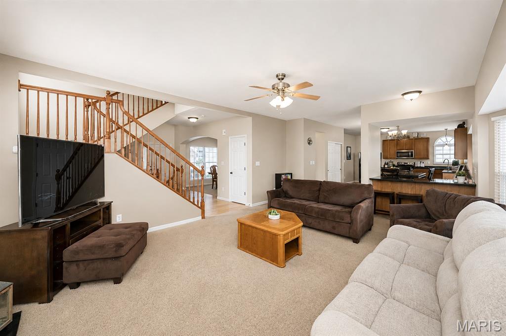 1048 Pierpoint Lane Property Photo 31