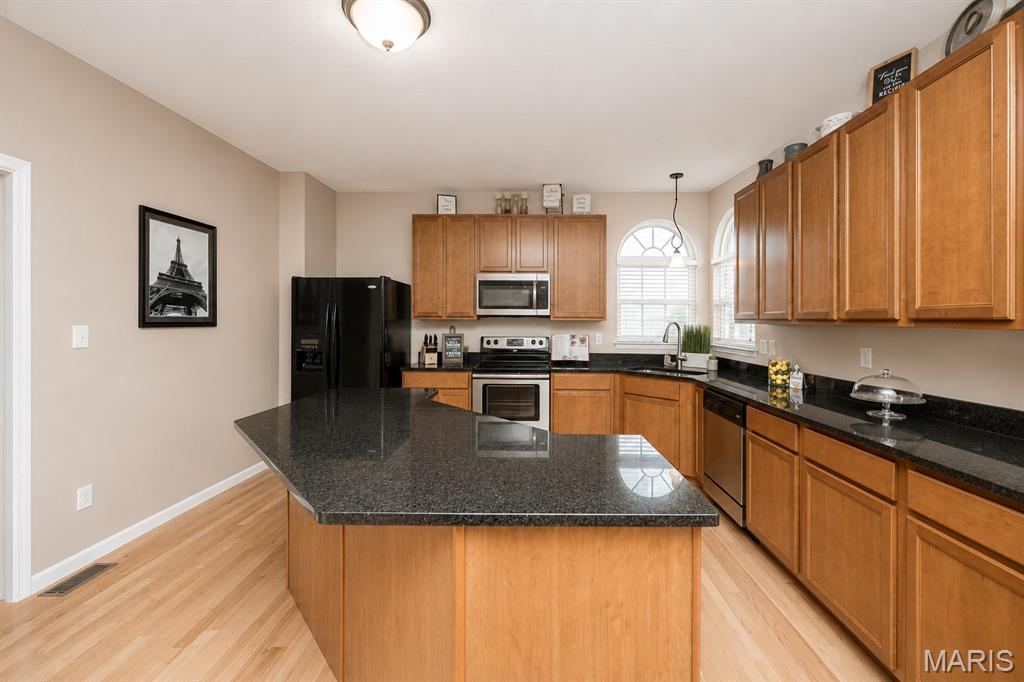 1048 Pierpoint Lane Property Photo 38