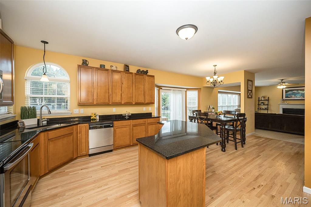 1048 Pierpoint Lane Property Photo 41