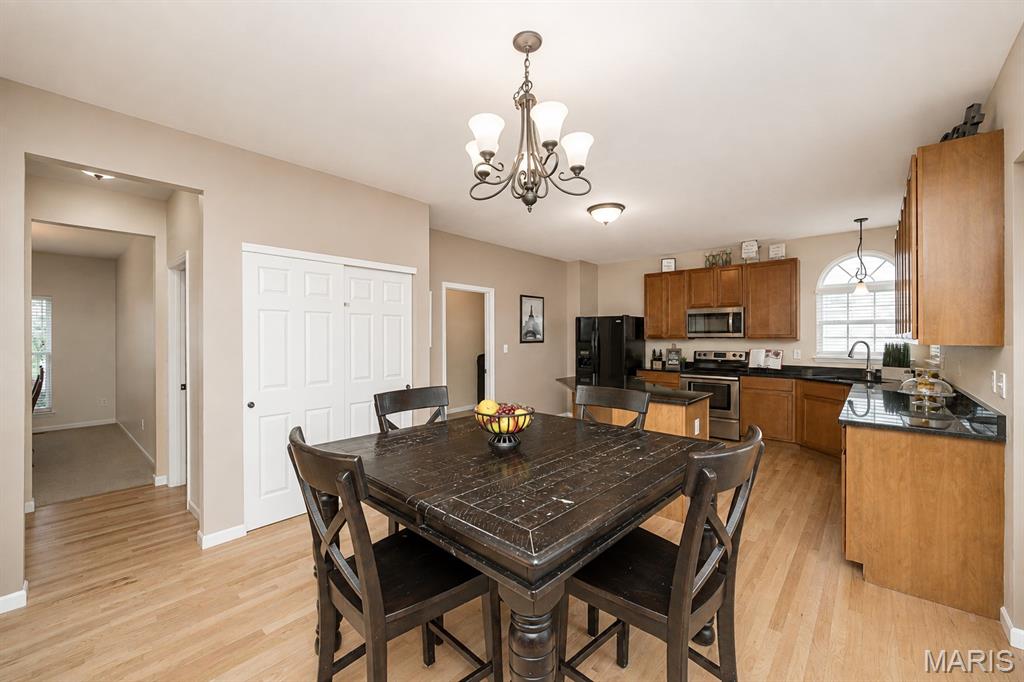 1048 Pierpoint Lane Property Photo 47