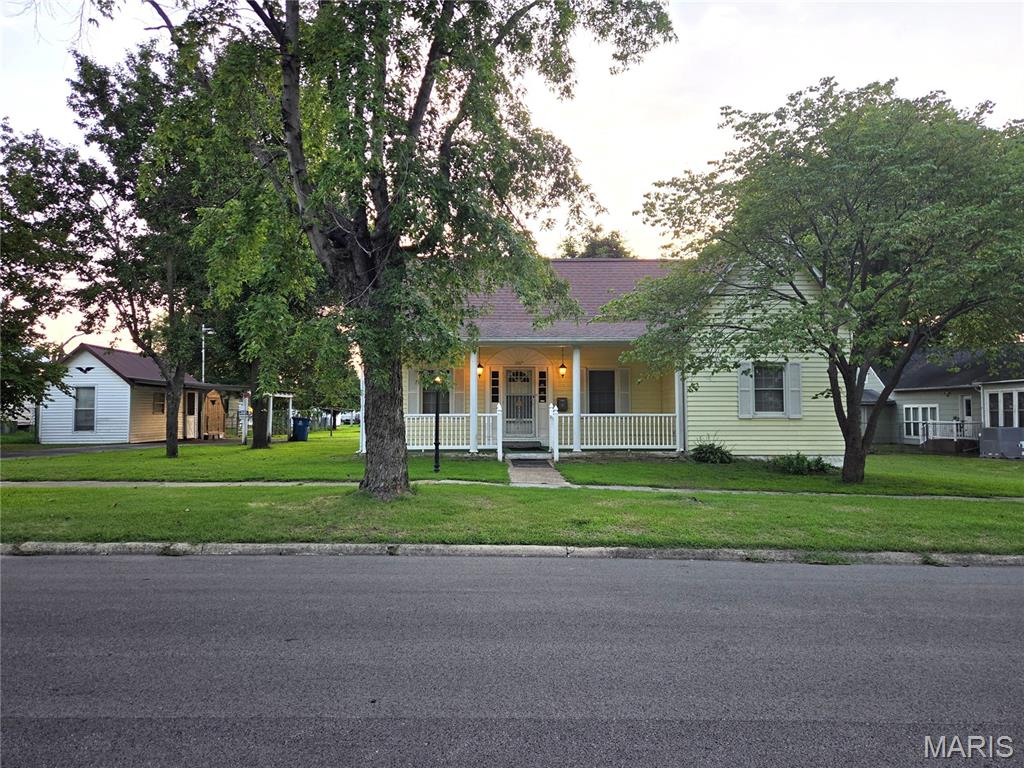 207 N Marion Street Property Photo 1