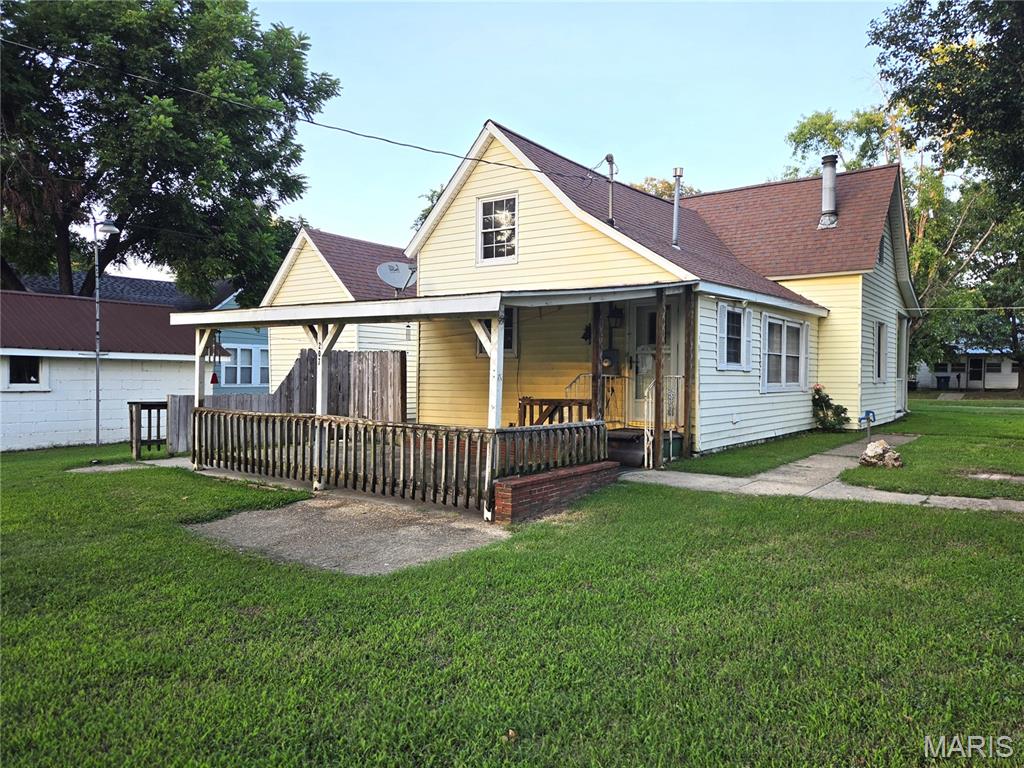 207 N Marion Street Property Photo 4