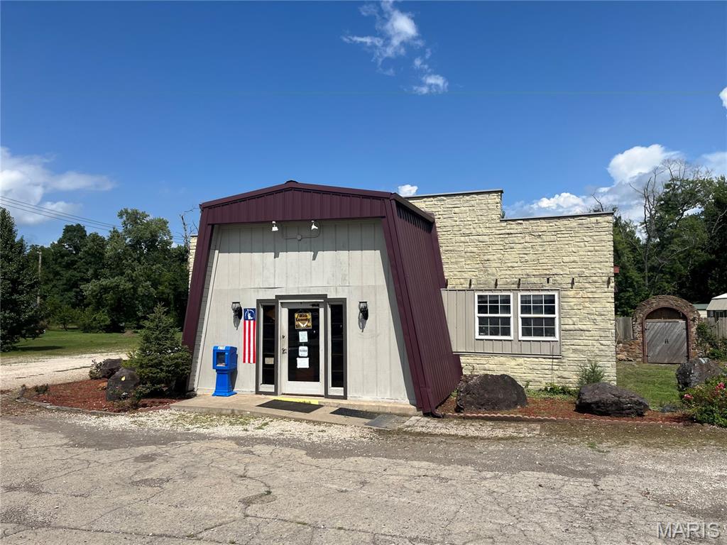 475 S Main Street Property Photo 1