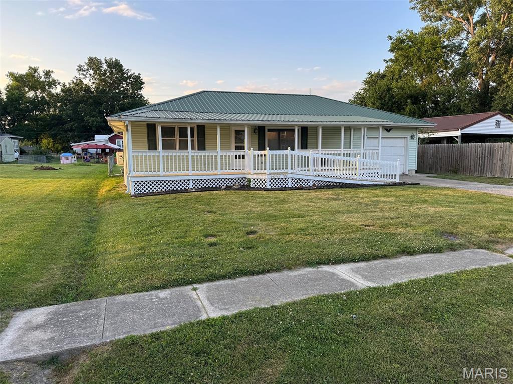 657 W Main Property Photo 4