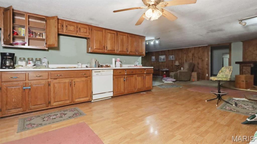 13994 Highway C Property Photo 4