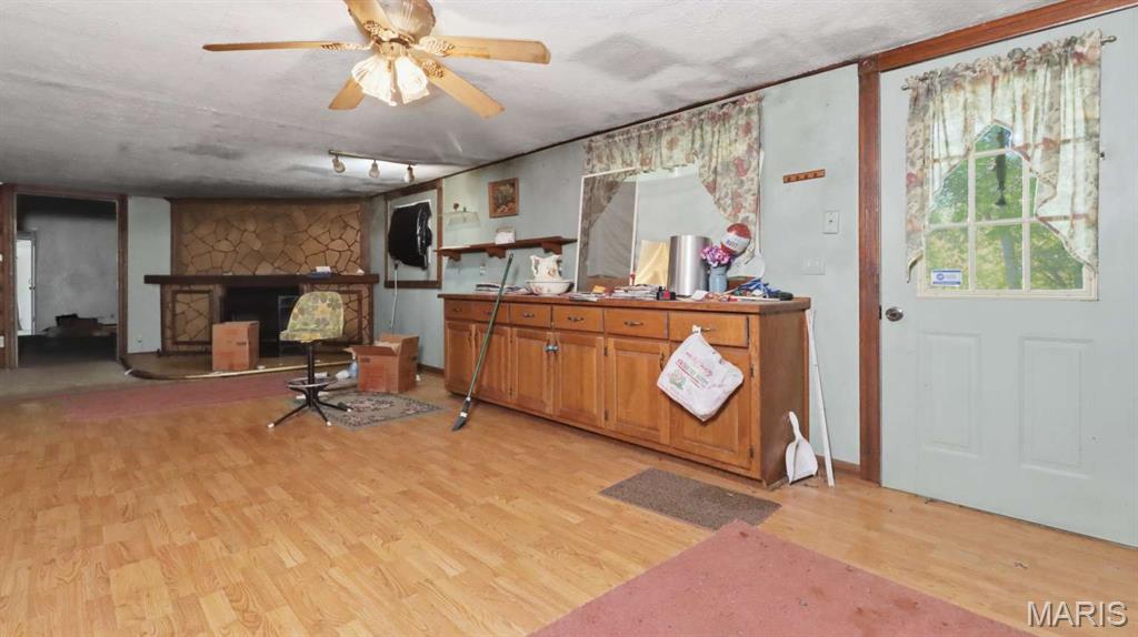 13994 Highway C Property Photo 5