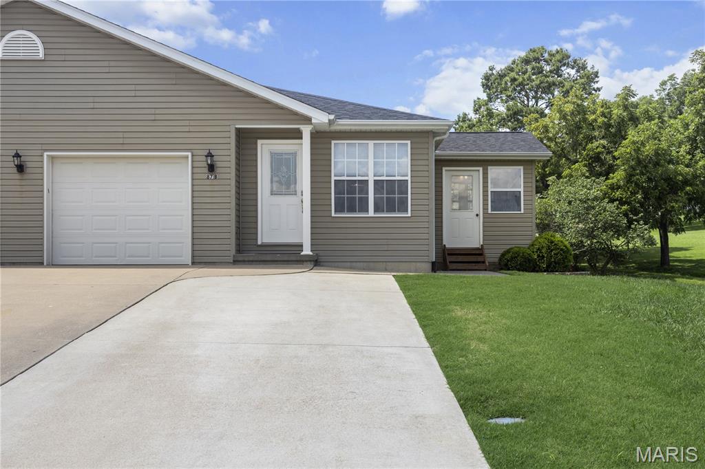87 Parkway Drive B Property Photo 1