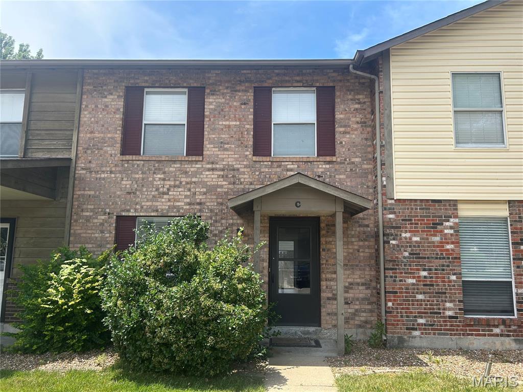 47 Park Charles Boulevard C Property Photo 1