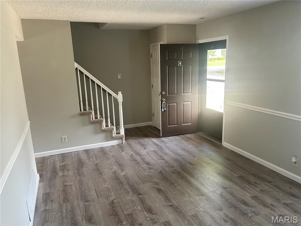 47 Park Charles Boulevard C Property Photo 3