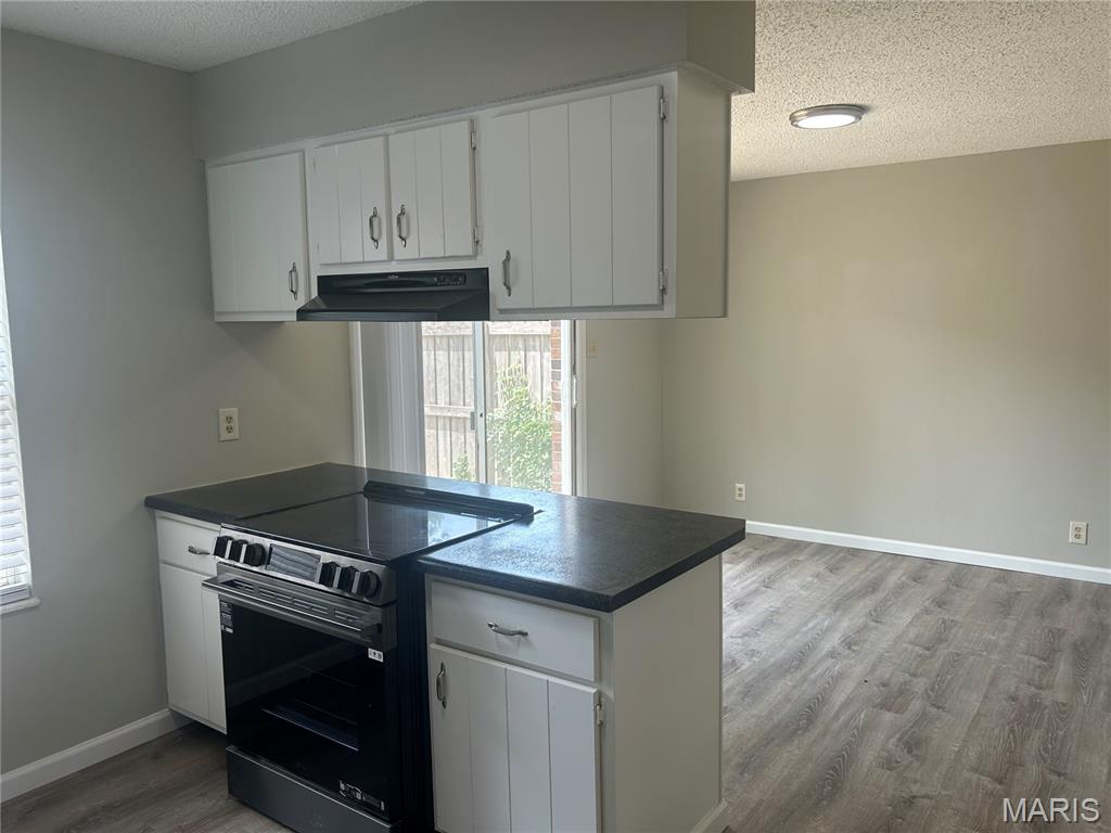 47 Park Charles Boulevard C Property Photo 9