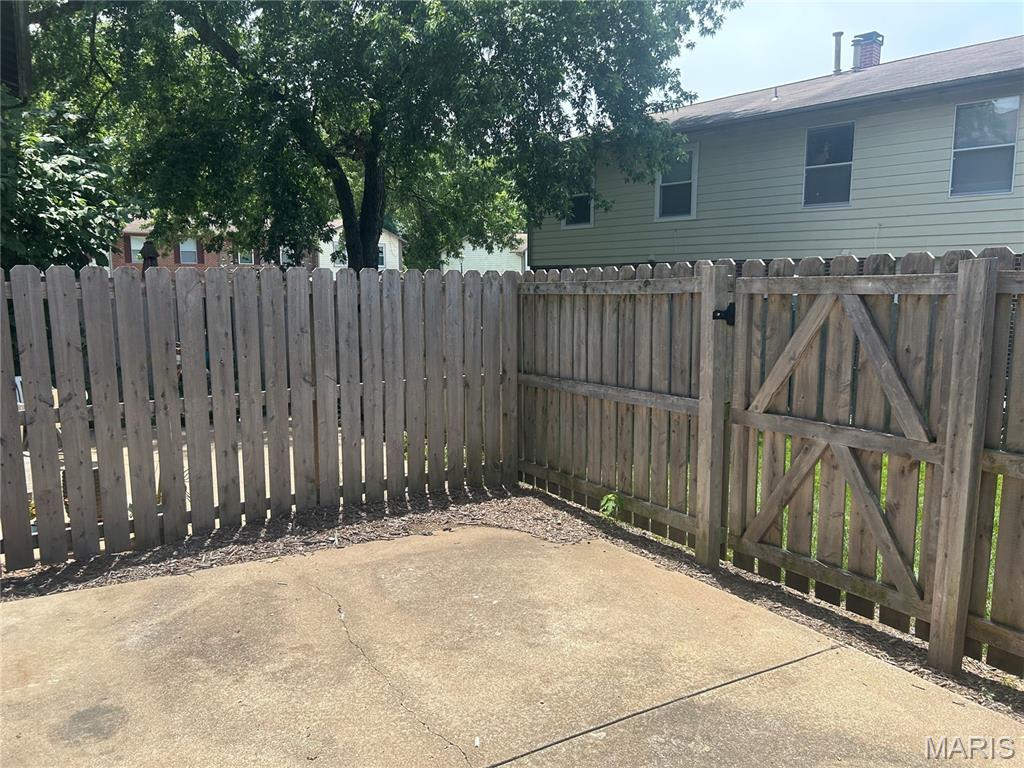 47 Park Charles Boulevard C Property Photo 12