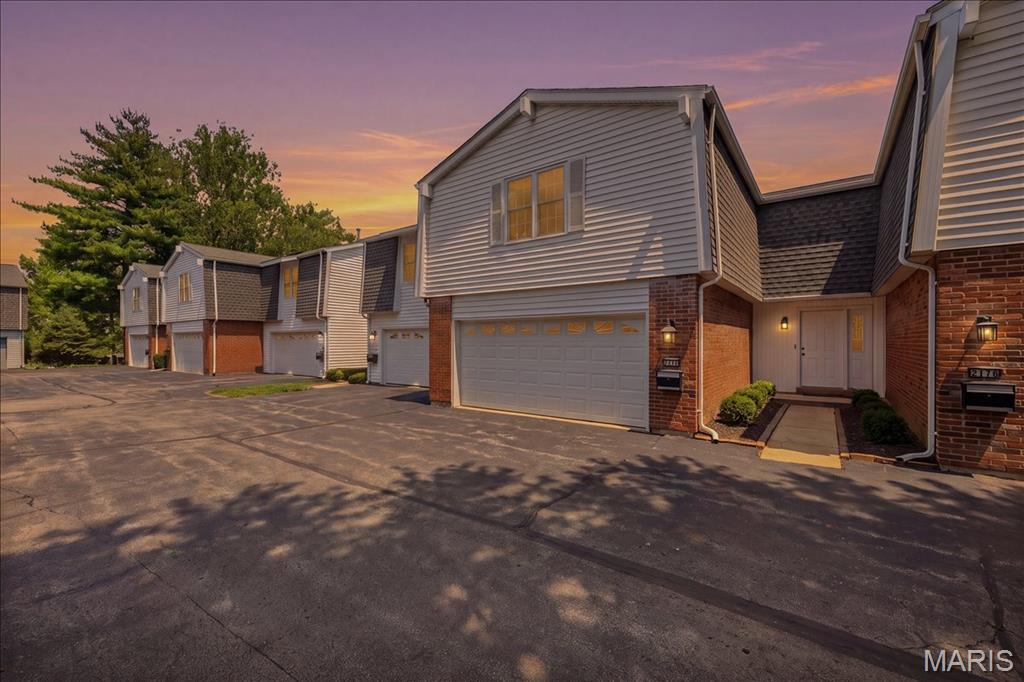 2174 Bantry Court Property Photo 1