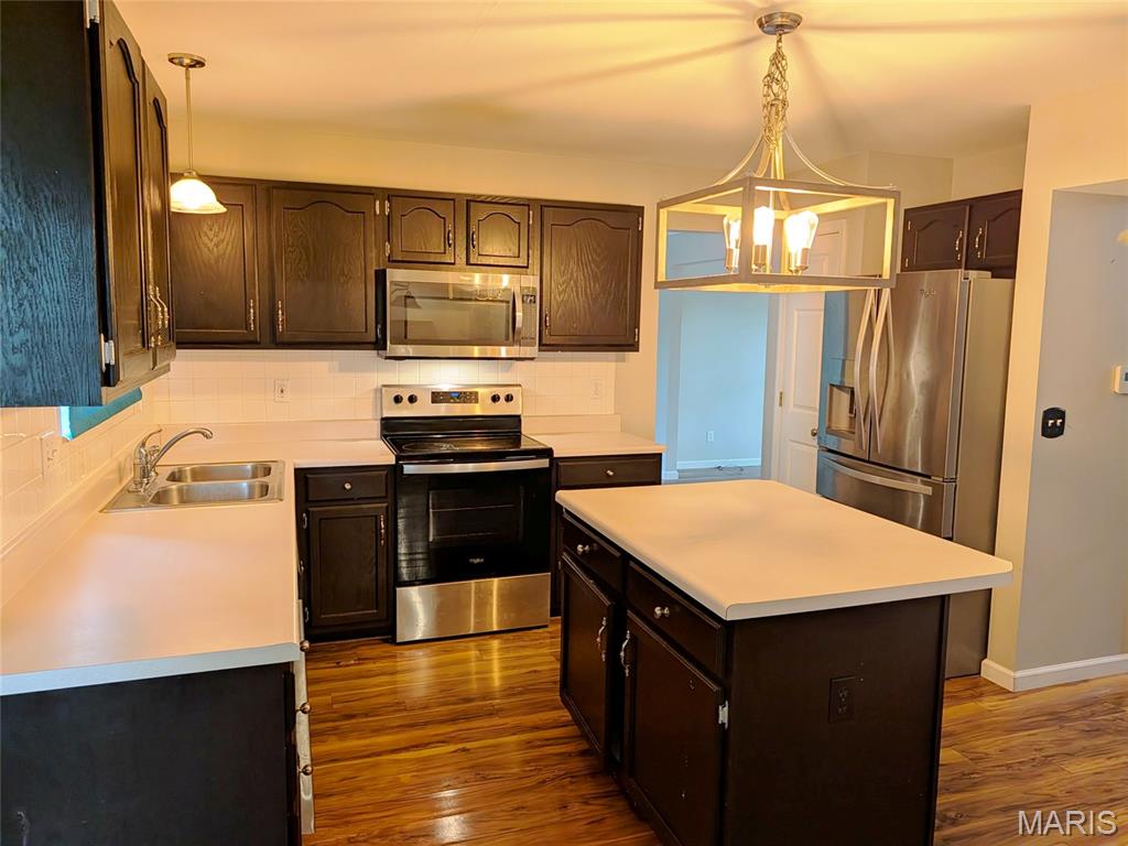 905 Lands End Circle Property Photo 7