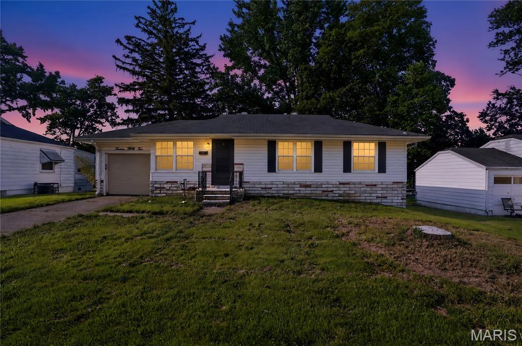 1232 Addison Drive Property Photo 1