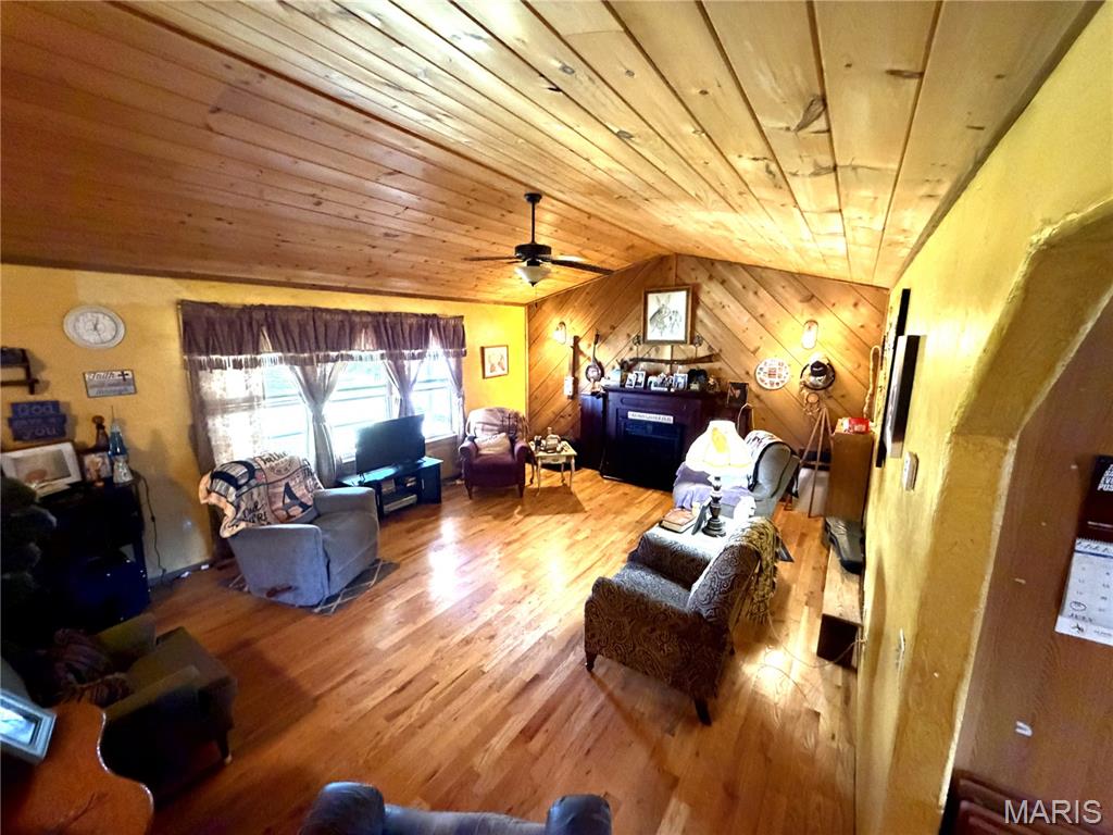 9468 State Highway 19 Property Photo 4
