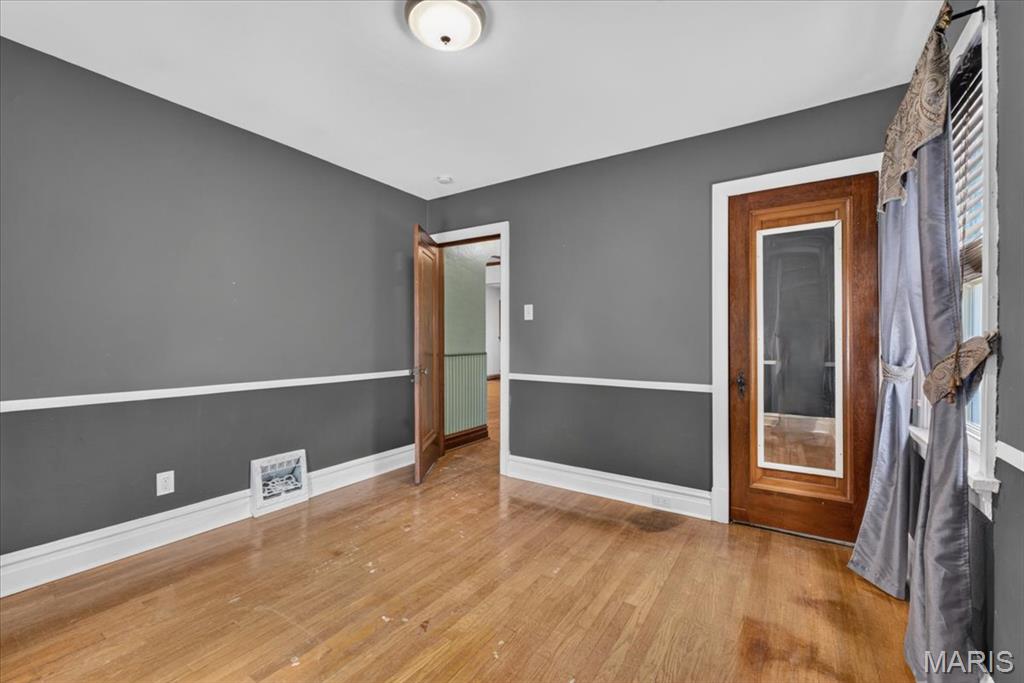 7626 Fairham Avenue Property Photo 10