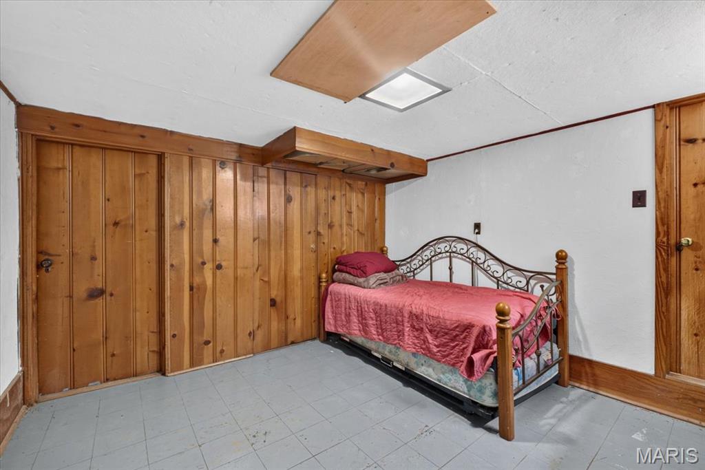 7626 Fairham Avenue Property Photo 14