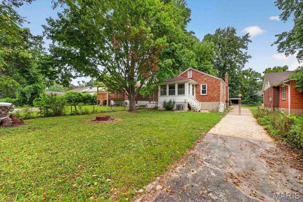 7626 Fairham Avenue Property Photo 19