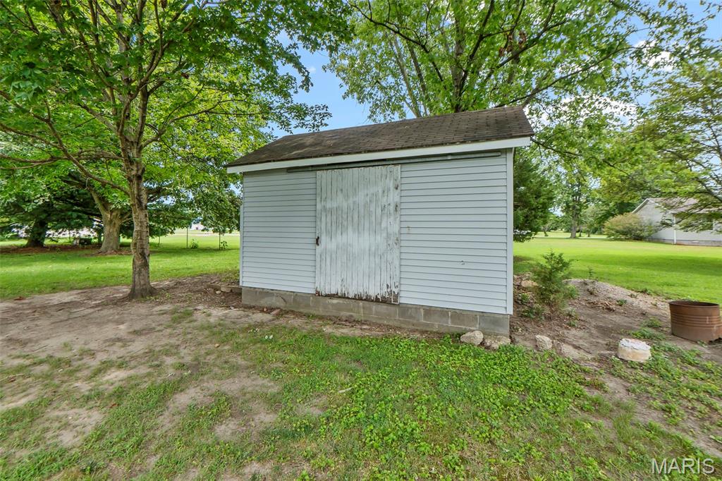 8 Elizabeth Road Property Photo 7