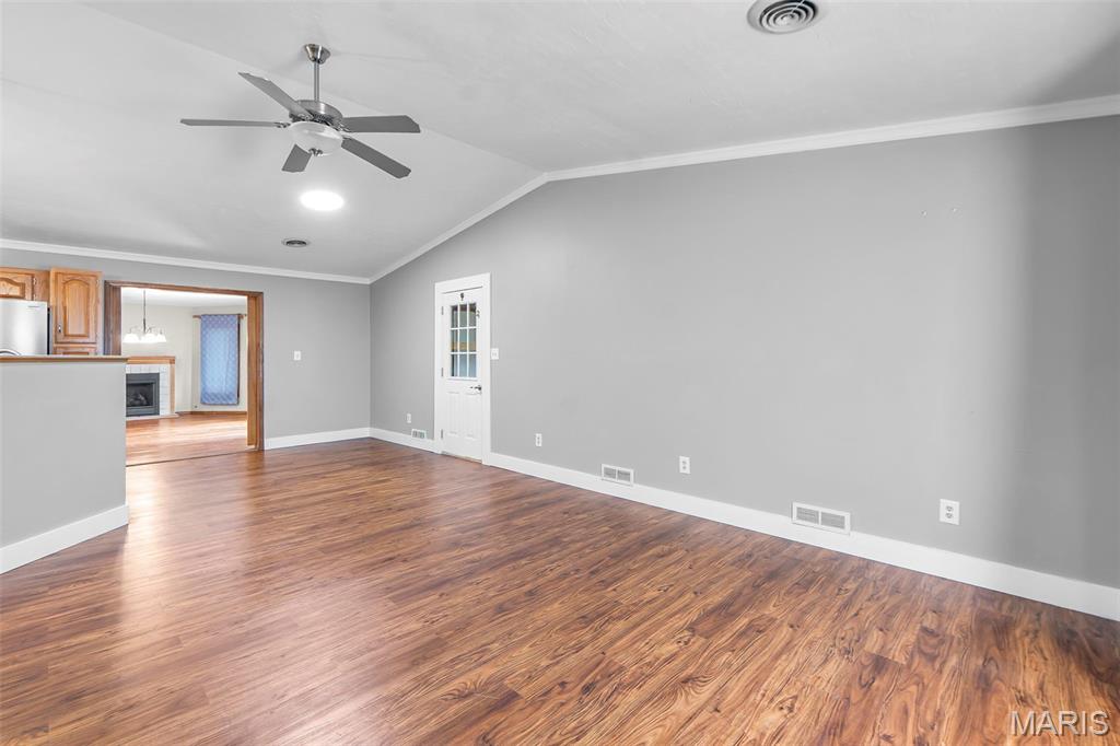 8 Elizabeth Road Property Photo 11