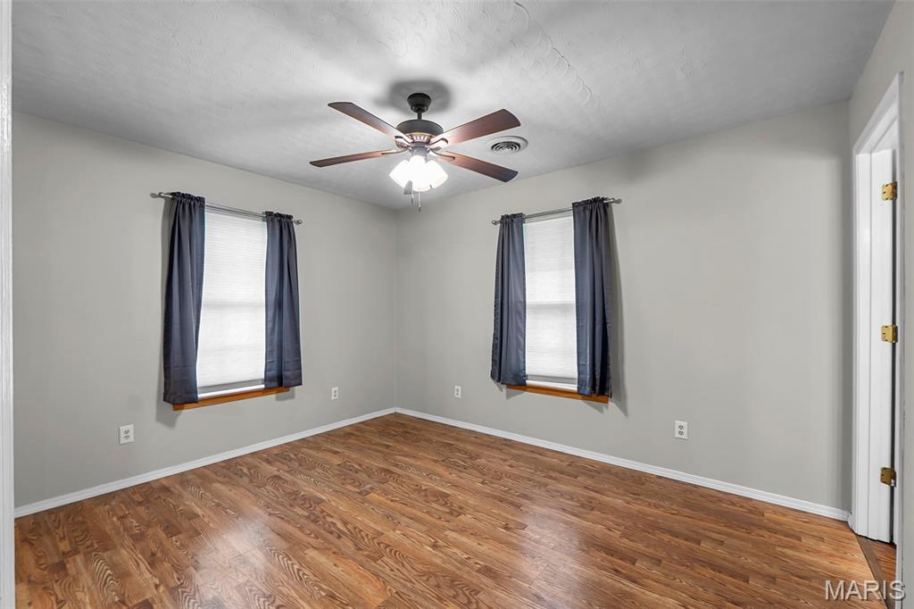 8 Elizabeth Road Property Photo 23