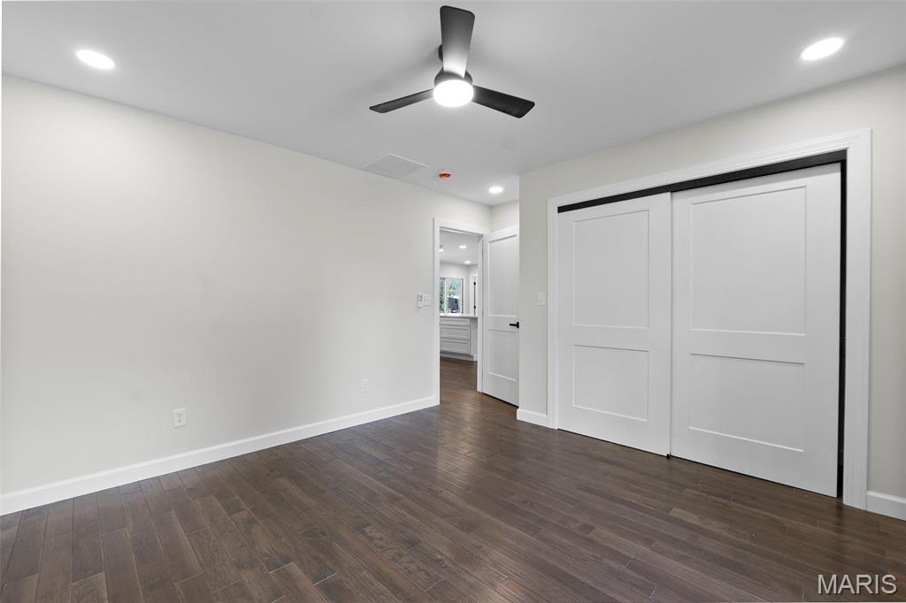 451 E North Street Property Photo 36