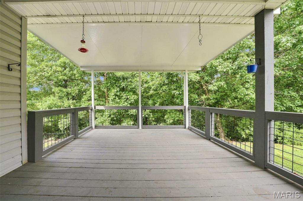 420 Bittersweet Drive Property Photo 4