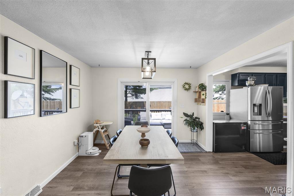 26047067 Property Photo 9