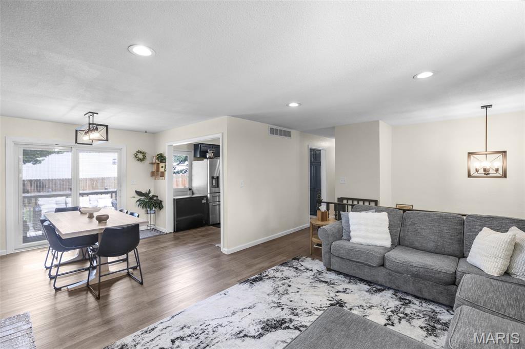 26047067 Property Photo 16