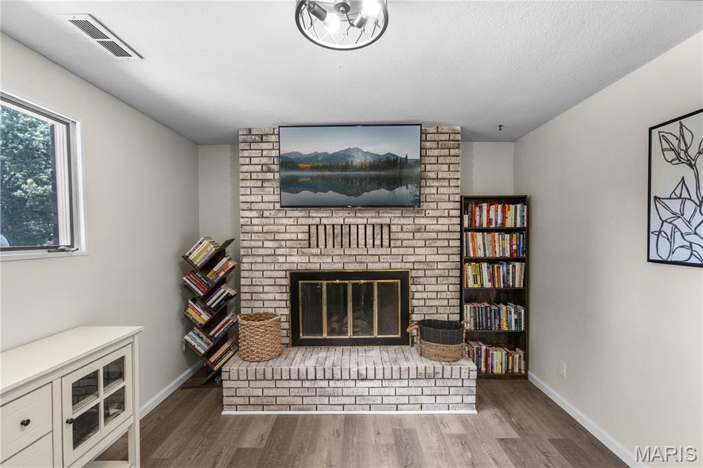 26047067 Property Photo 27