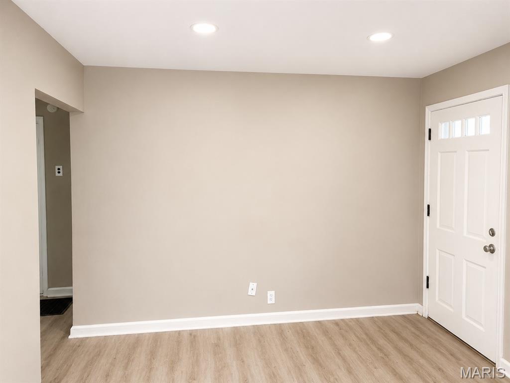 26047076 Property Photo 2