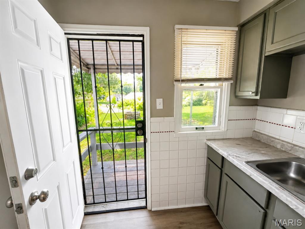26047076 Property Photo 7