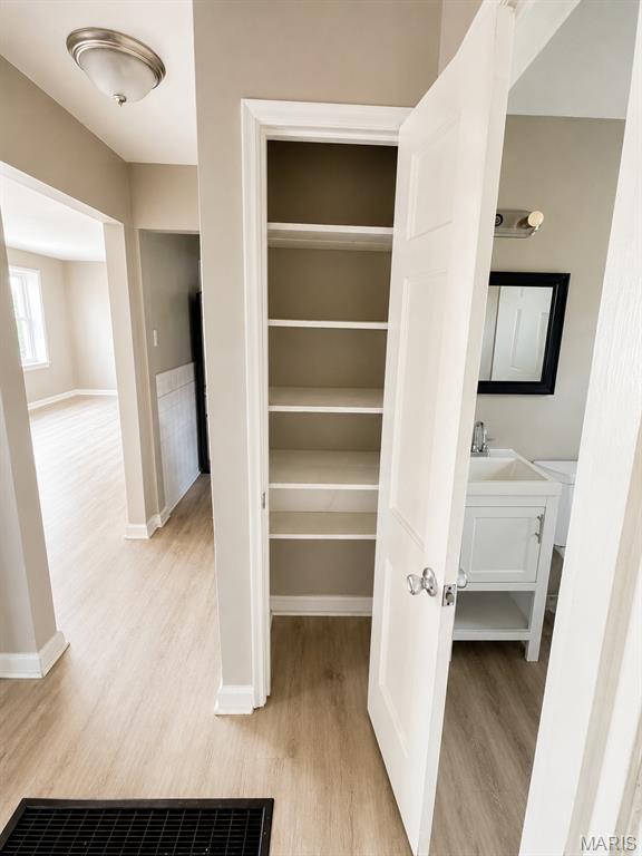 26047076 Property Photo 17