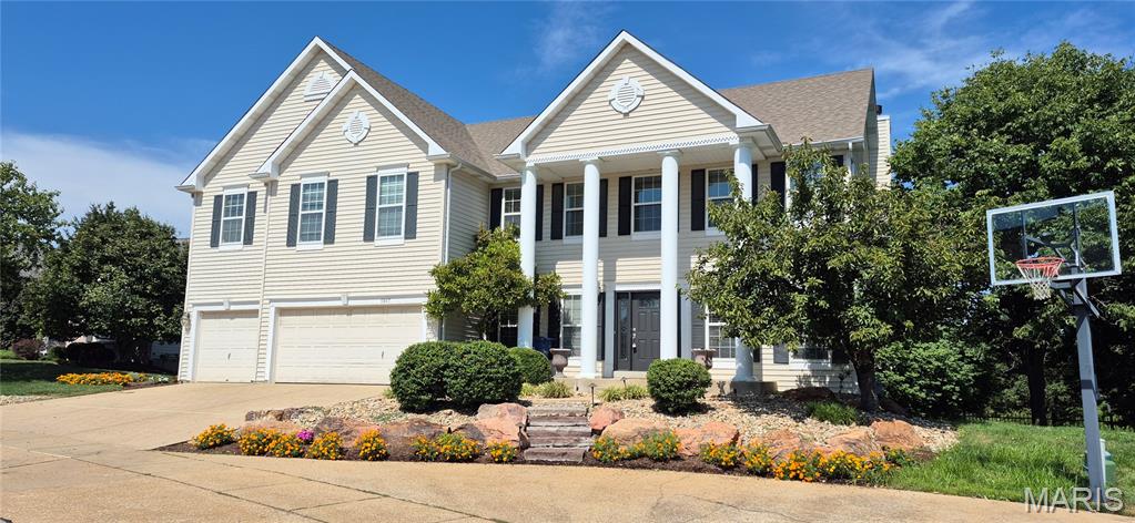 1517 Indian Hill Lane Property Photo 1