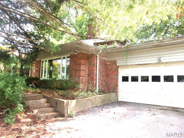8 Price Meadows Drive