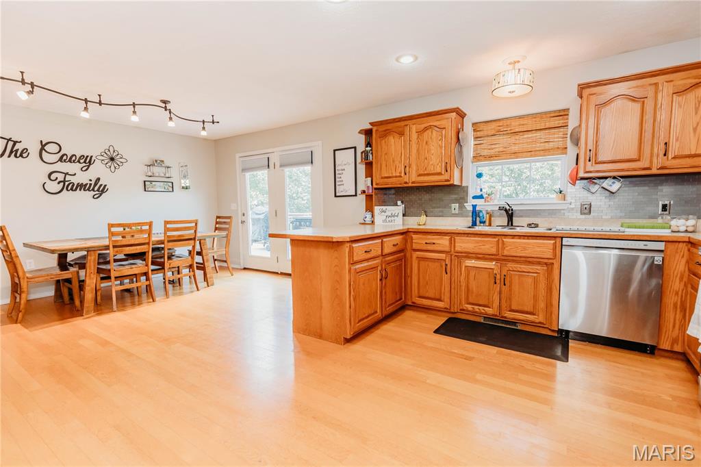 18943 Highway Y Property Photo 4