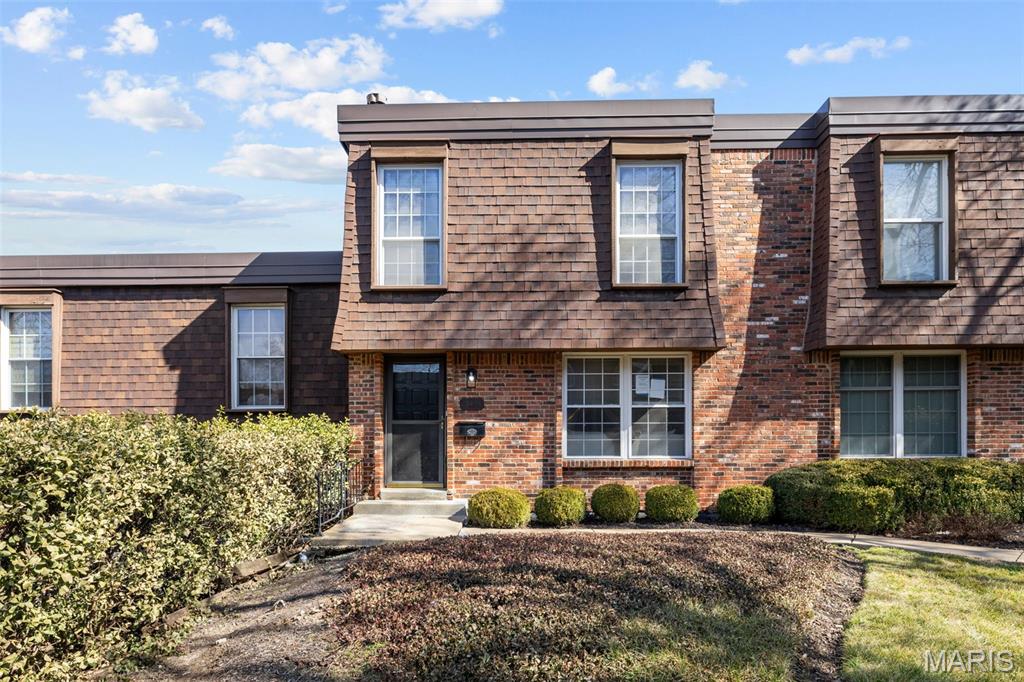 13479 Coliseum Drive Property Photo 1