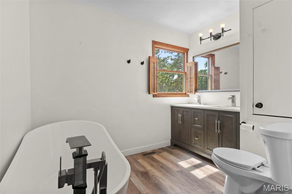 2 Pear Tree Court Property Photo 24
