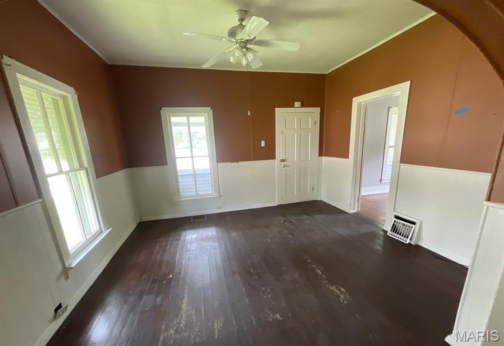 1028 Bell Place Property Photo 5