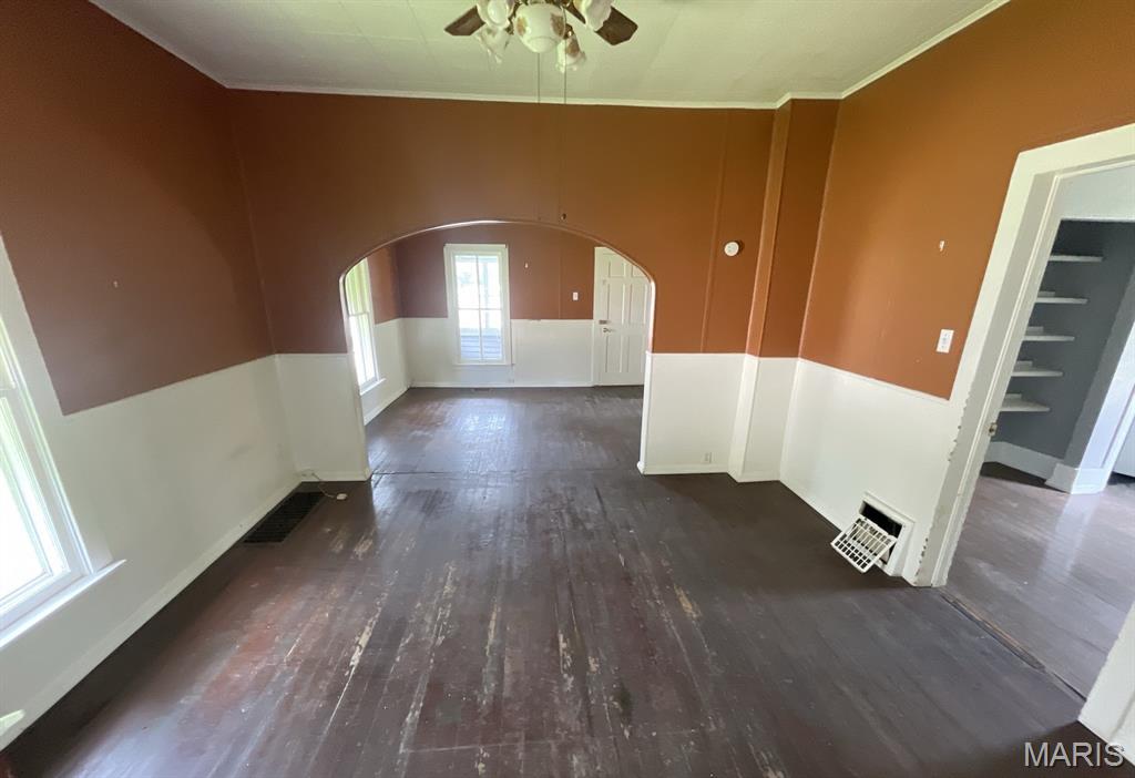 1028 Bell Place Property Photo 8