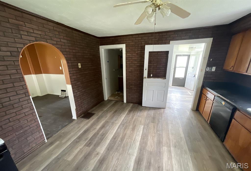 1028 Bell Place Property Photo 9