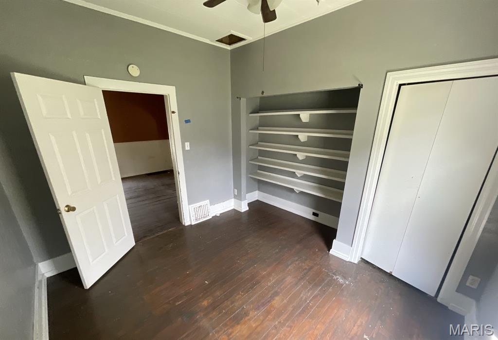 1028 Bell Place Property Photo 16