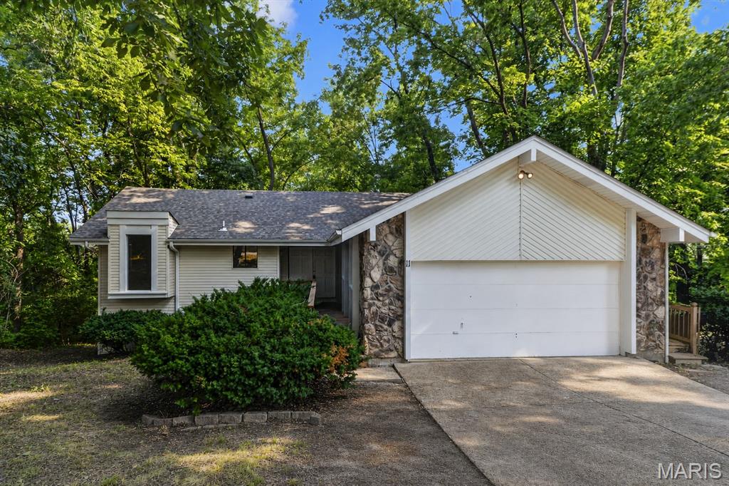 11 Cadillac Court Property Photo 1