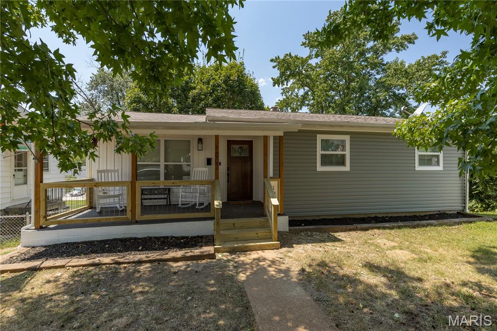 1007 Lindsay Avenue Property Photo 1
